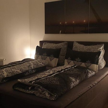 Seensucht & Urlaubstraeume, Ferienwohnung "Seerose" Гросрешен Екстер'єр фото