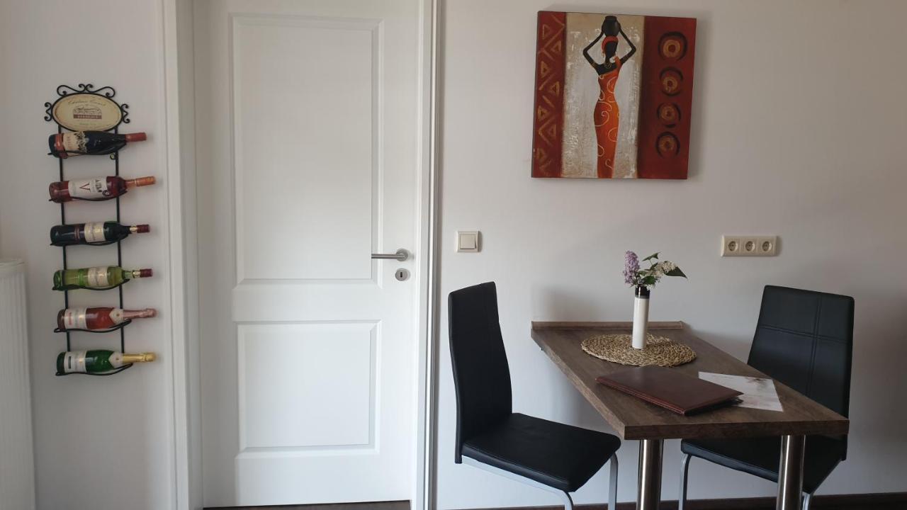 Seensucht & Urlaubstraeume, Ferienwohnung "Seerose" Гросрешен Екстер'єр фото